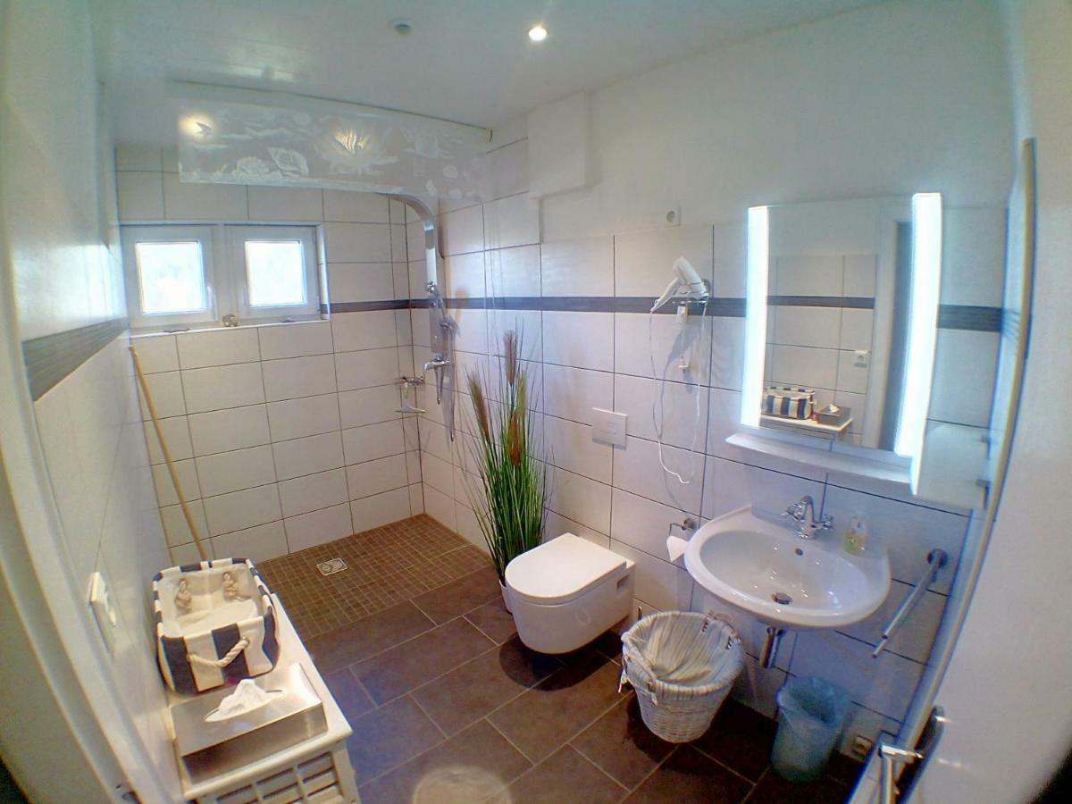 Ferienwohnung Deichstr De Lorenzo Carolinensiel Exterior foto